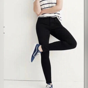 Madewell Black 8" Skinny Crop Jean in Carbondale Size 24